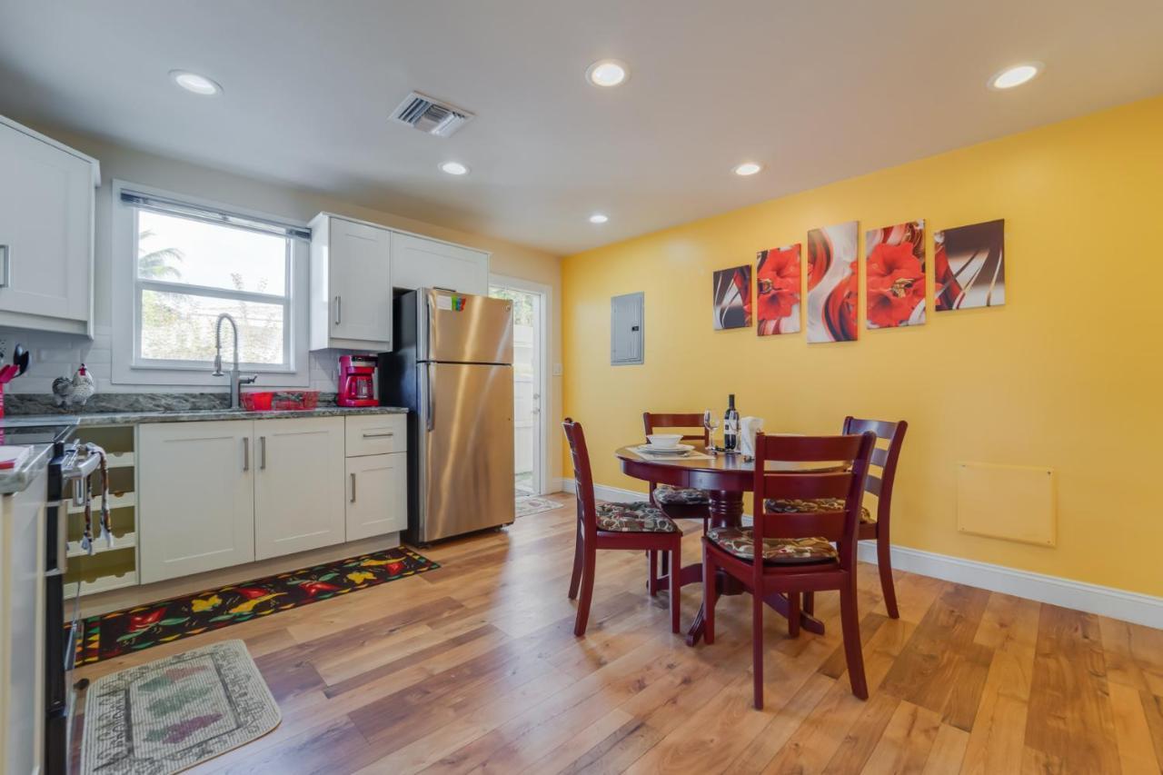 Beach Chairs, Good Kitchen, Strong Wifi On 14Th Ave ฟอร์ต ลอเดอร์เดล ภายนอก รูปภาพ