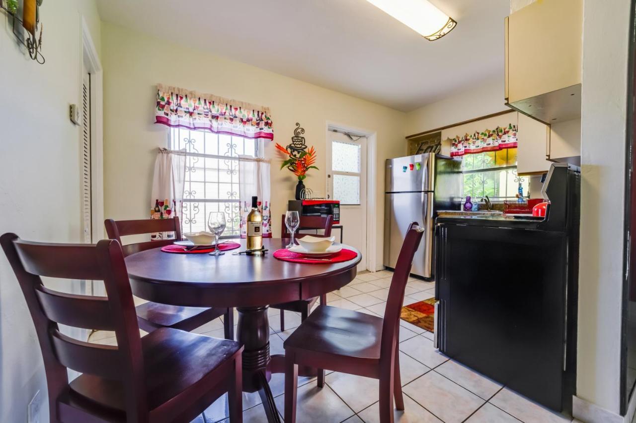 Beach Chairs, Good Kitchen, Strong Wifi On 14Th Ave ฟอร์ต ลอเดอร์เดล ภายนอก รูปภาพ
